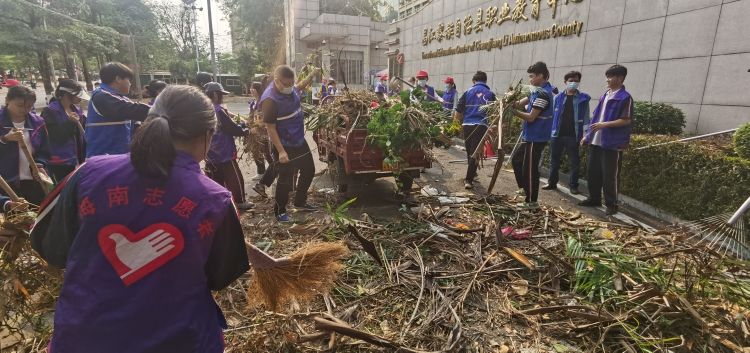 昌江县职业教育中心党团支部创建全国文明城市主题党团日暨学雷锋志愿服务月活动(图8)
