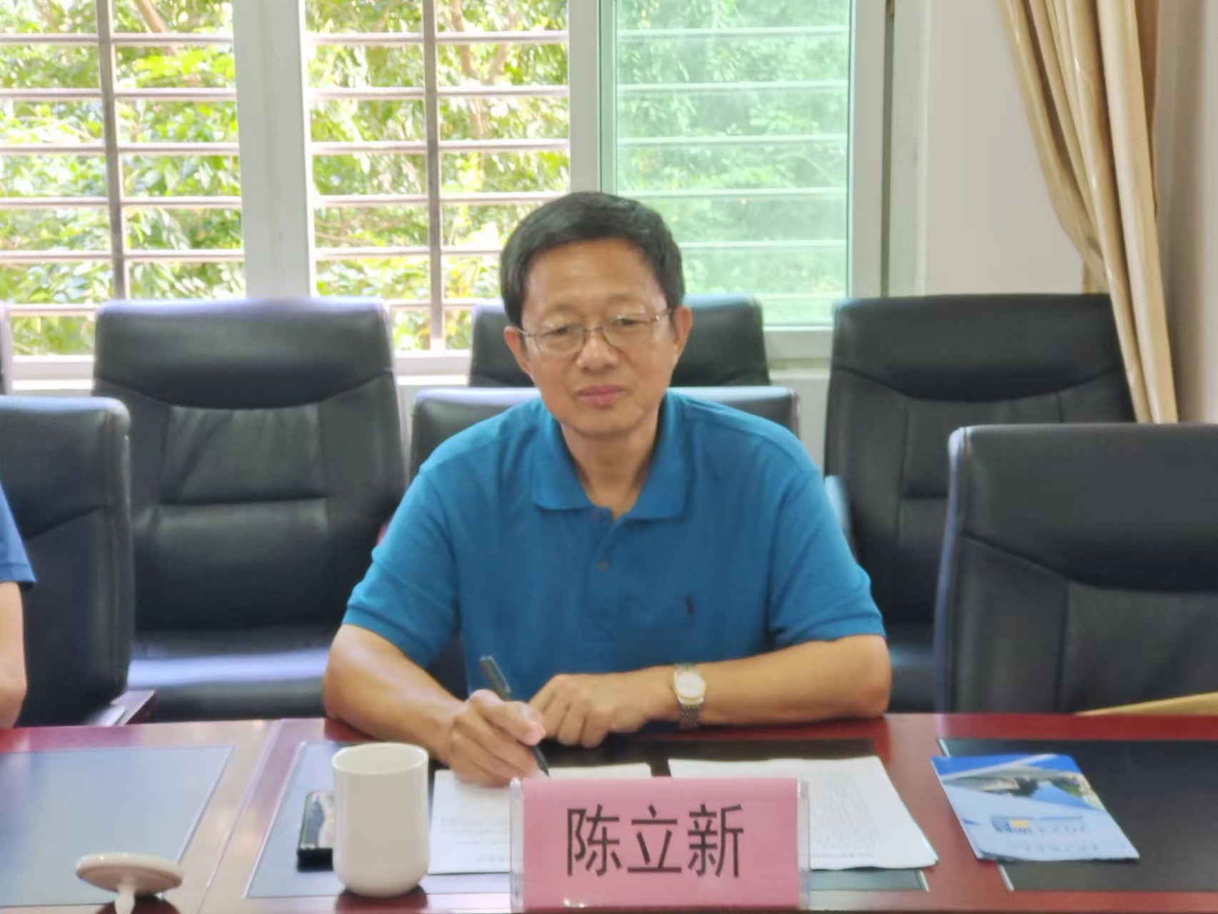 河南省濮阳市职业中专陈立新副校长一行莅临县职教中心交流指导工作(图3)